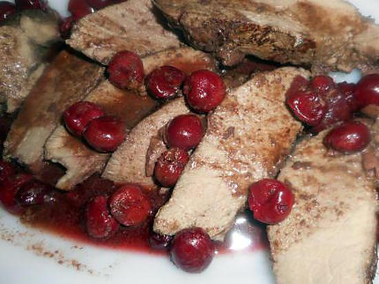Roti de sanglier aux griottes (Sanglier) Roti de sanglier aux griottes (Sanglier)