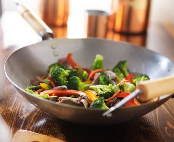 Wok de boeuf au brocoli et aux poivrons Wok de boeuf au brocoli et aux poivrons