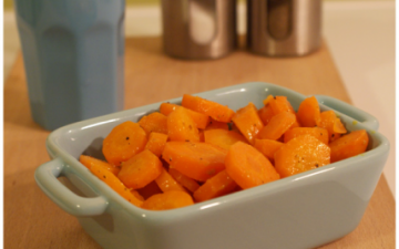 Carottes sautées à l'orange et au gingembre Carottes sautées à l'orange et au gingembre