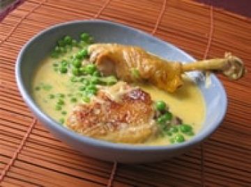 Fricassée de poulet crémeuse aux petits pois Fricassée de poulet crémeuse aux petits pois