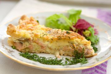 Gâteau de pommes de terre et saumon à l'aneth