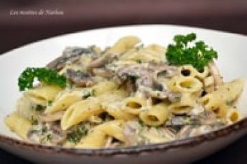 Pâtes Penne aux champignons et moutarde à l'ancienne Pâtes Penne aux champignons et moutarde à l'ancienne