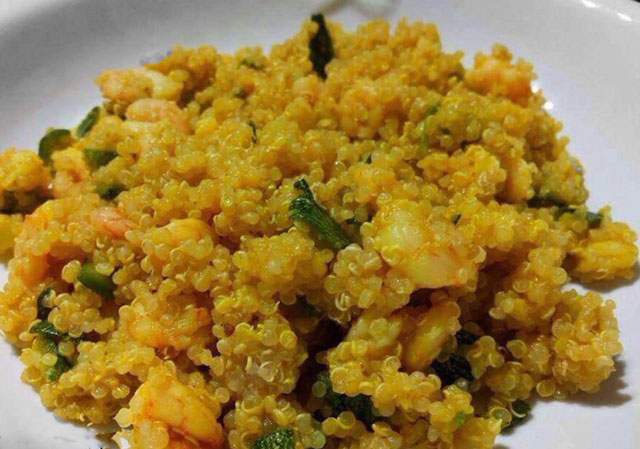 Quinoa aux Crevettes et aux Courgettes Quinoa aux Crevettes et aux Courgettes
