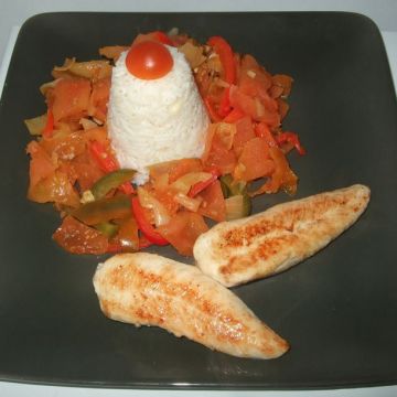 Poulet basquaise et son riz Poulet basquaise et son riz