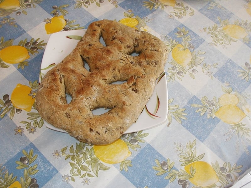 Fougasse aux olives et au romarin Fougasse aux olives et au romarin