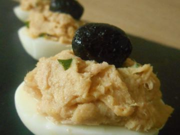 Oeufs farcis au thon Oeufs farcis au thon