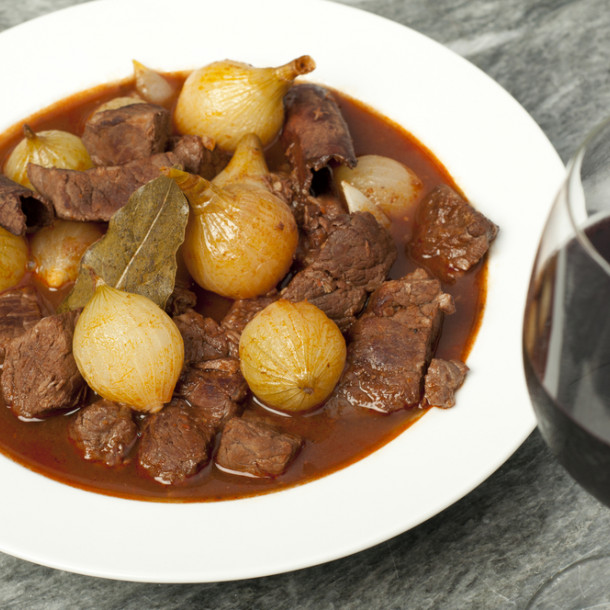 Stifado de boeuf (Crète) Stifado de boeuf (Crète)
