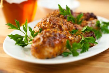 Cuisses de poulet glacées au miel et moutarde Cuisses de poulet glacées au miel et moutarde