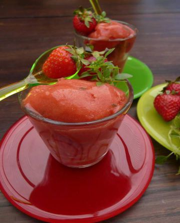 Sorbet à la tomate et à la fraise Sorbet à la tomate et à la fraise