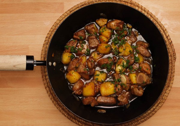 Wok de porc à l’ananas, caramel au vinaigre de Xérès Wok de porc à l’ananas, caramel au vinaigre de Xérès