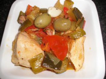 Poulet aux olives et ses légumes Poulet aux olives et ses légumes