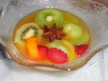 Salade de fraises et kiwis a l'anis Salade de fraises et kiwis a l'anis