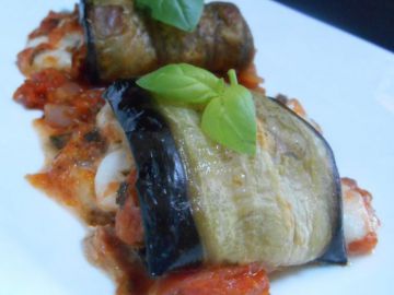 Aubergines roulées tomate & mozzarella Aubergines roulées tomate & mozzarella