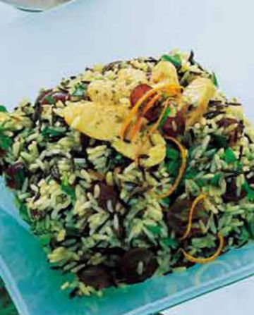 Salade de riz, raisin frais et poulet Salade de riz, raisin frais et poulet