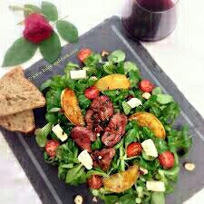 Salade de foie de volaille aux pommes et miel Salade de foie de volaille aux pommes et miel