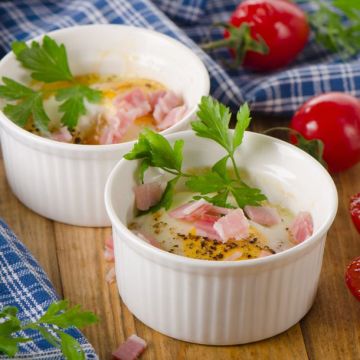 Œufs cocotte au jambon et au cheddar Œufs cocotte au jambon et au cheddar