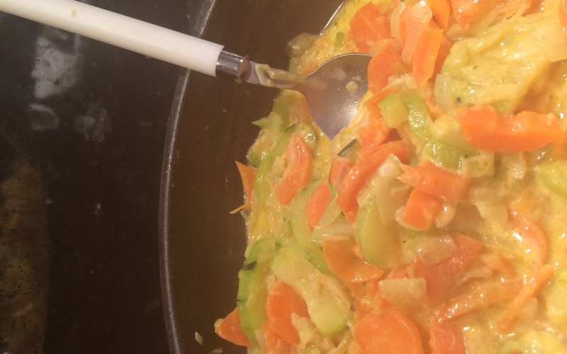 Carottes et courgettes sauce curry