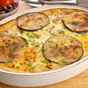 Moussaka au chèvre frais et au basilic Moussaka au chèvre frais et au basilic