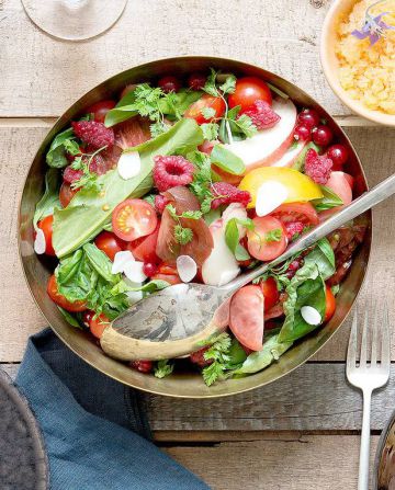 Salade de tomates et fruits Salade de tomates et fruits