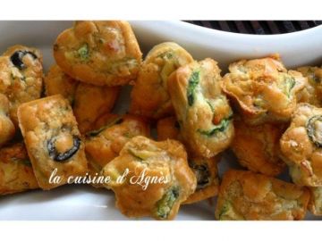 Mini cakes feta courgettes olives (sans gluten) Mini cakes feta courgettes olives (sans gluten)