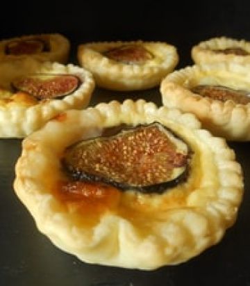 Tartelettes au fromage de chèvre et figue Tartelettes au fromage de chèvre et figue