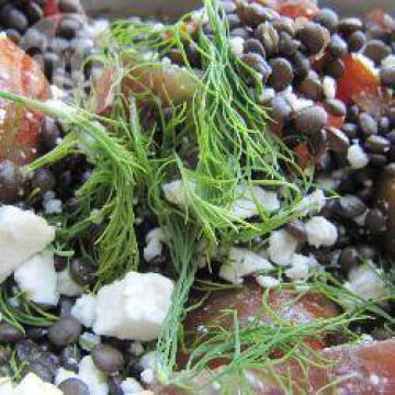 Salade d'orge aux tomates, feta et aneth Salade d'orge aux tomates, feta et aneth