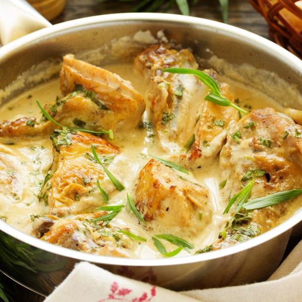 Poulet à la crème et aux champignons Poulet à la crème et aux champignons