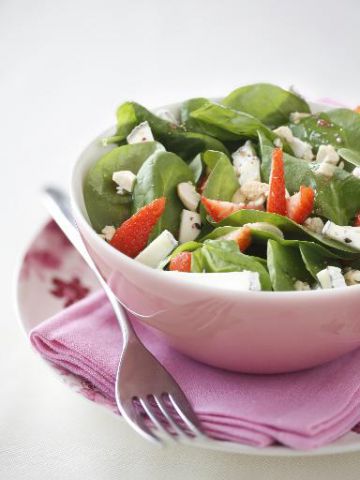 Salade d'épinards et fraises au chèvre Salade d'épinards et fraises au chèvre