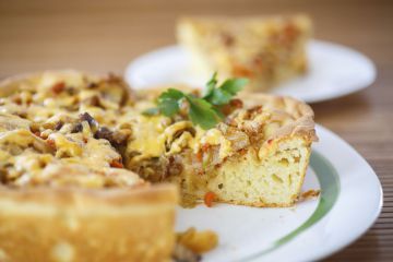 Gâteau aux anchois, noix et deux légumes Gâteau aux anchois, noix et deux légumes