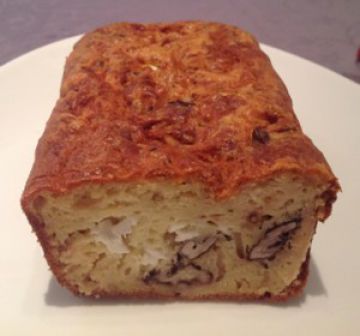 Cake chèvre, jambon et noix Cake chèvre, jambon et noix