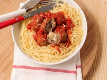 Boulettes de boeuf au coeur de mozzarella Boulettes de boeuf au coeur de mozzarella