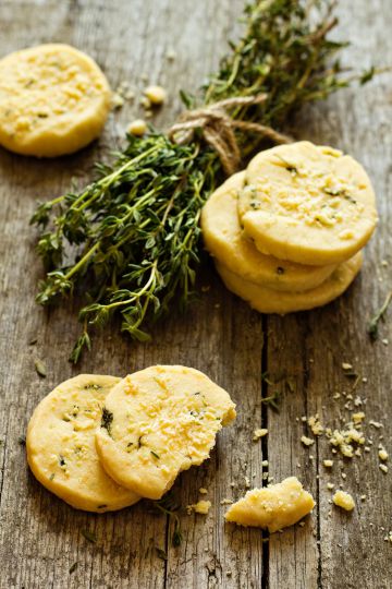 Shortbreads au comté et au thym