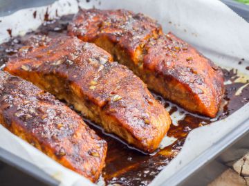 Pavés de saumon au miel et sésame Pavés de saumon au miel et sésame