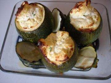 Courgettes farcies à la ricotta rondes Courgettes farcies à la ricotta rondes