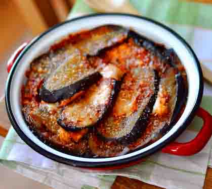 Recette Gratin d’aubergines, tomates, mozza façon lasagnes Recette Gratin d’aubergines, tomates, mozza façon lasagnes