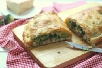 Chausson au brocoli, poulet et maroilles Chausson au brocoli, poulet et maroilles