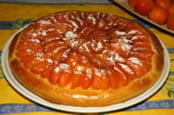 Tarte fine briochée aux abricots Tarte fine briochée aux abricots