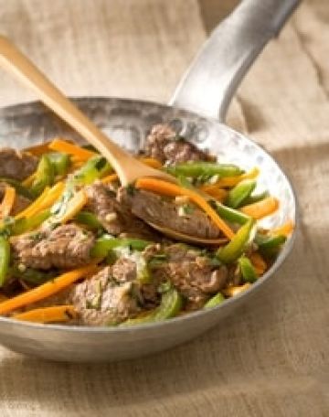 Poêlée de Bœuf mariné aux légumes croquants Poêlée de Bœuf mariné aux légumes croquants