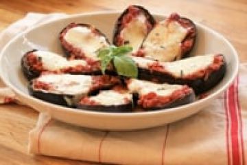 Aubergines à la sauce tomate et mozzarella Aubergines à la sauce tomate et mozzarella