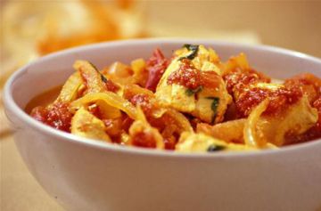 Curry de poulet à la tomate - inde Curry de poulet à la tomate - inde