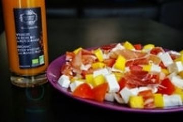 Salade tomates mangue endives mozza et jambon cru Salade tomates mangue endives mozza et jambon cru