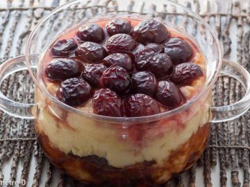 Gâteau de semoule aux prunes Gâteau de semoule aux prunes