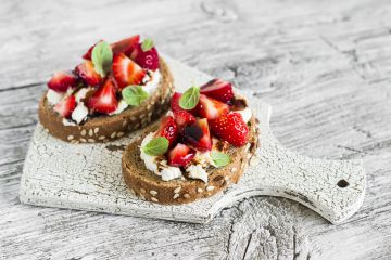 Tartine fraises, fromage frais et vinaigre balsamique Tartine fraises, fromage frais et vinaigre balsamique