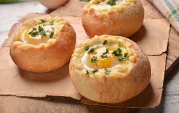 Pains surprises façon œuf cocotte Pains surprises façon œuf cocotte