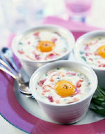 Oeufs cocotte carbonara et parmesan Oeufs cocotte carbonara et parmesan