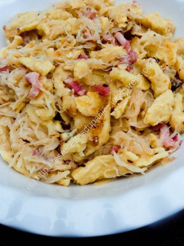 Spatzles, choucroute, lardons Spatzles, choucroute, lardons