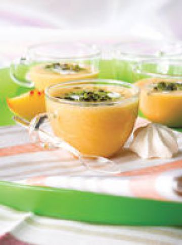 Capuccino de pêches glacées aux pistaches Capuccino de pêches glacées aux pistaches