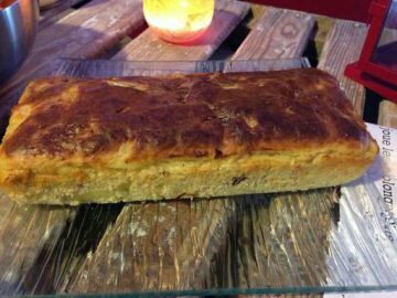 Cake salé aux oignons et aux lardons Cake salé aux oignons et aux lardons