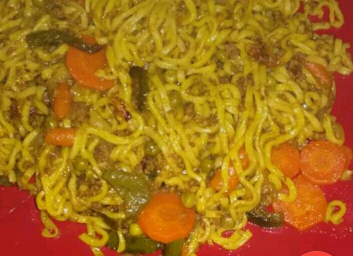 Nouilles chinoise viande haché curry (cookeo) -> rapide