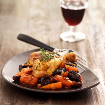 Poulet aux carottes et pruneaux Poulet aux carottes et pruneaux